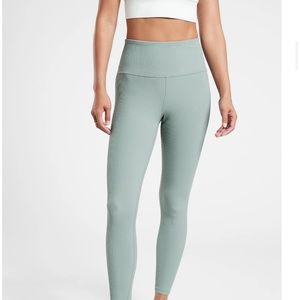 Athleta elation ribbed tight in minimalistic grey